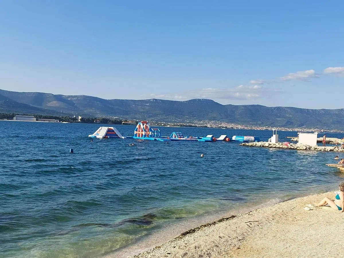 Peaceful & Cozy Rest House, 80M From Beach Trogir