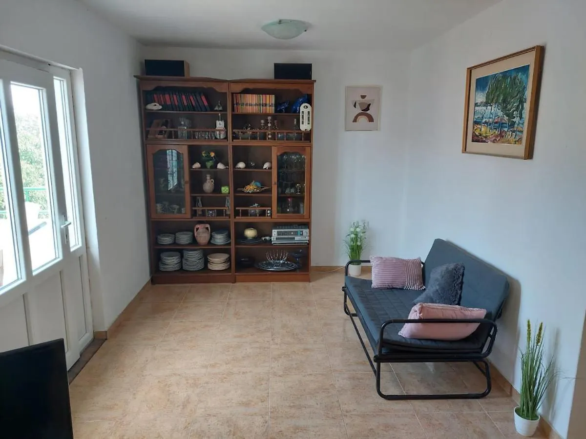 Peaceful & Cozy Rest House, 80M From Beach Trogir Croatia